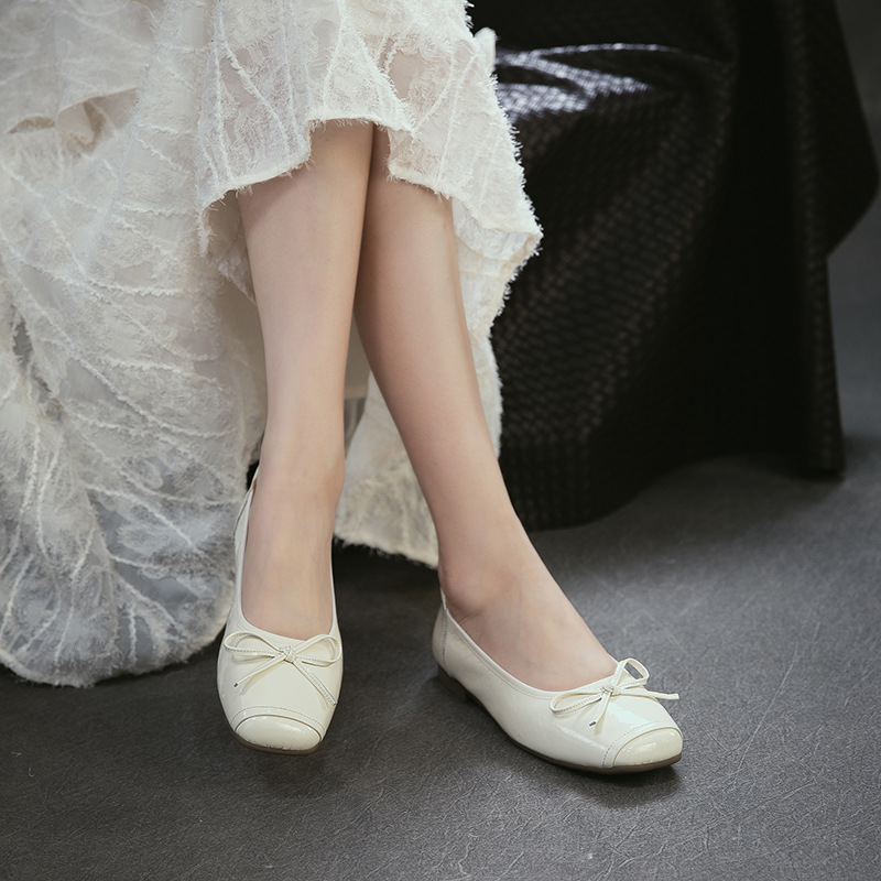 Genuien Leather Round Toe Low  - Women Shoes Japanese Brand review and price